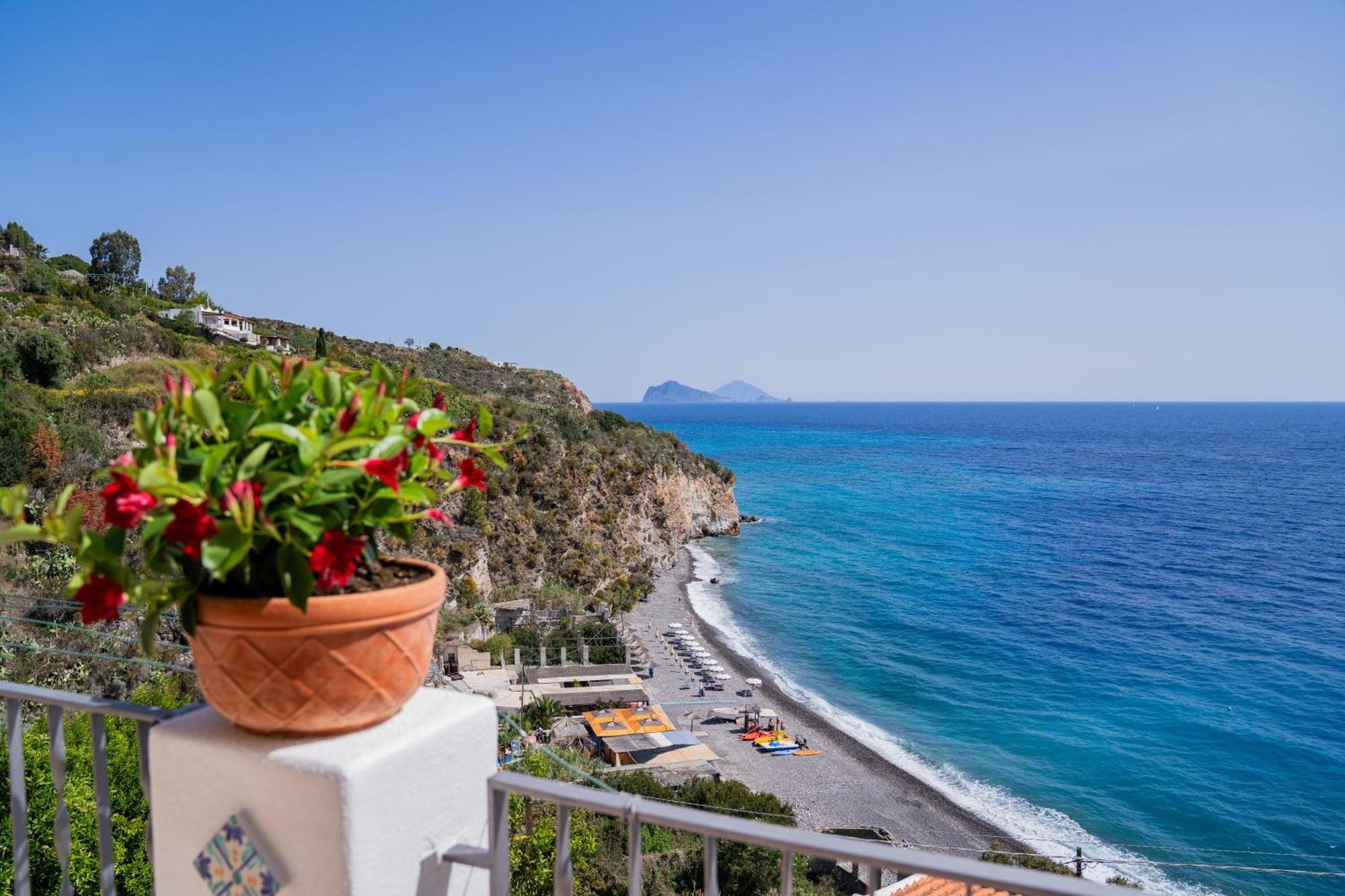 Casa Serena Lipari  Exterior photo
